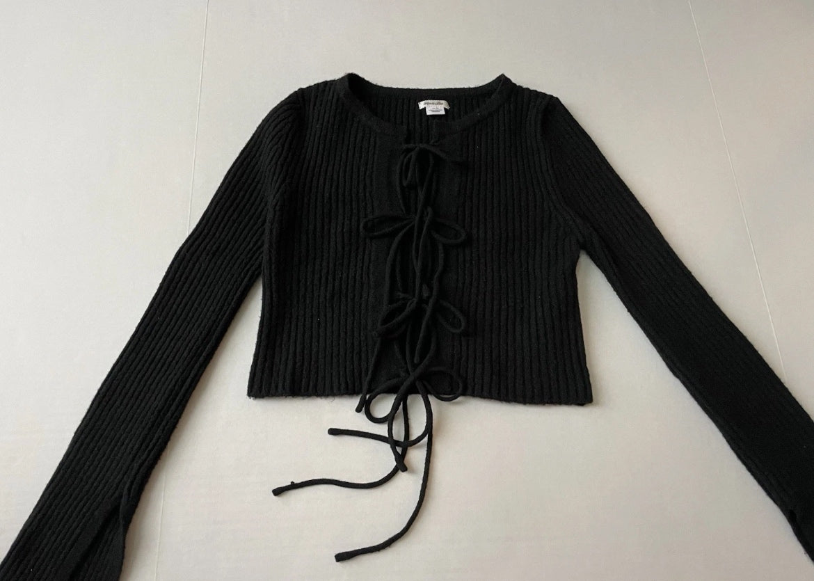 Kimchi Blue Long Sleeve Crop Top Extra Small Black Knitted/Polyester
