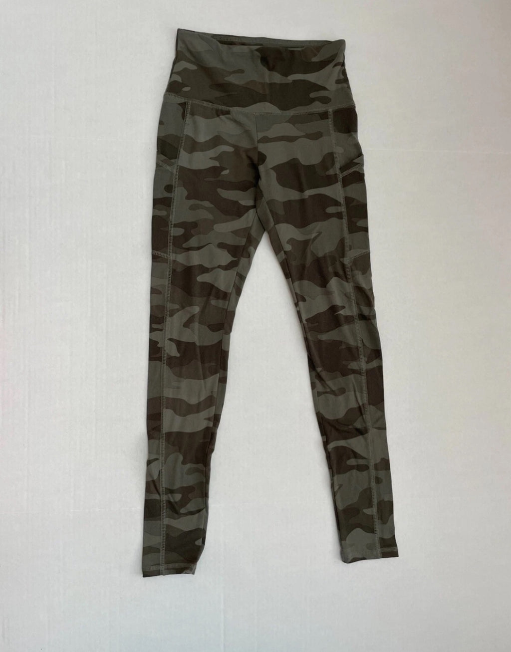 Wild Fable Leggings Extra Small Gray/Green Camouflage Polyester