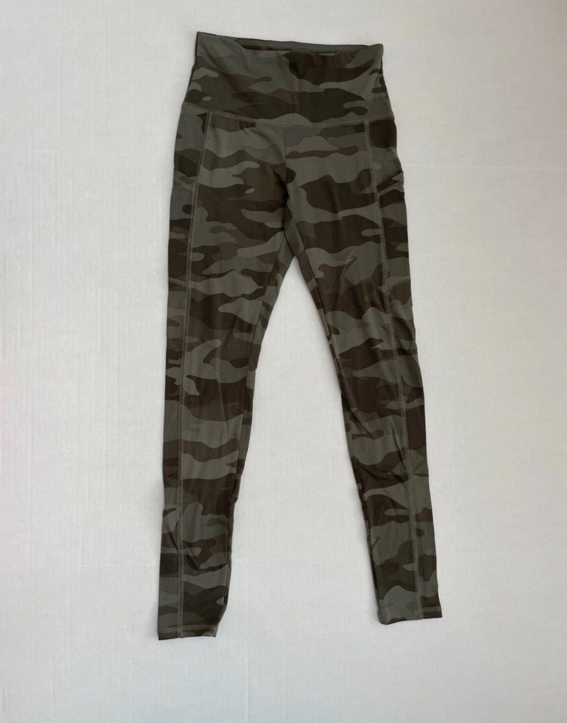 Wild Fable Leggings Extra Small Gray/Green Camouflage Polyester