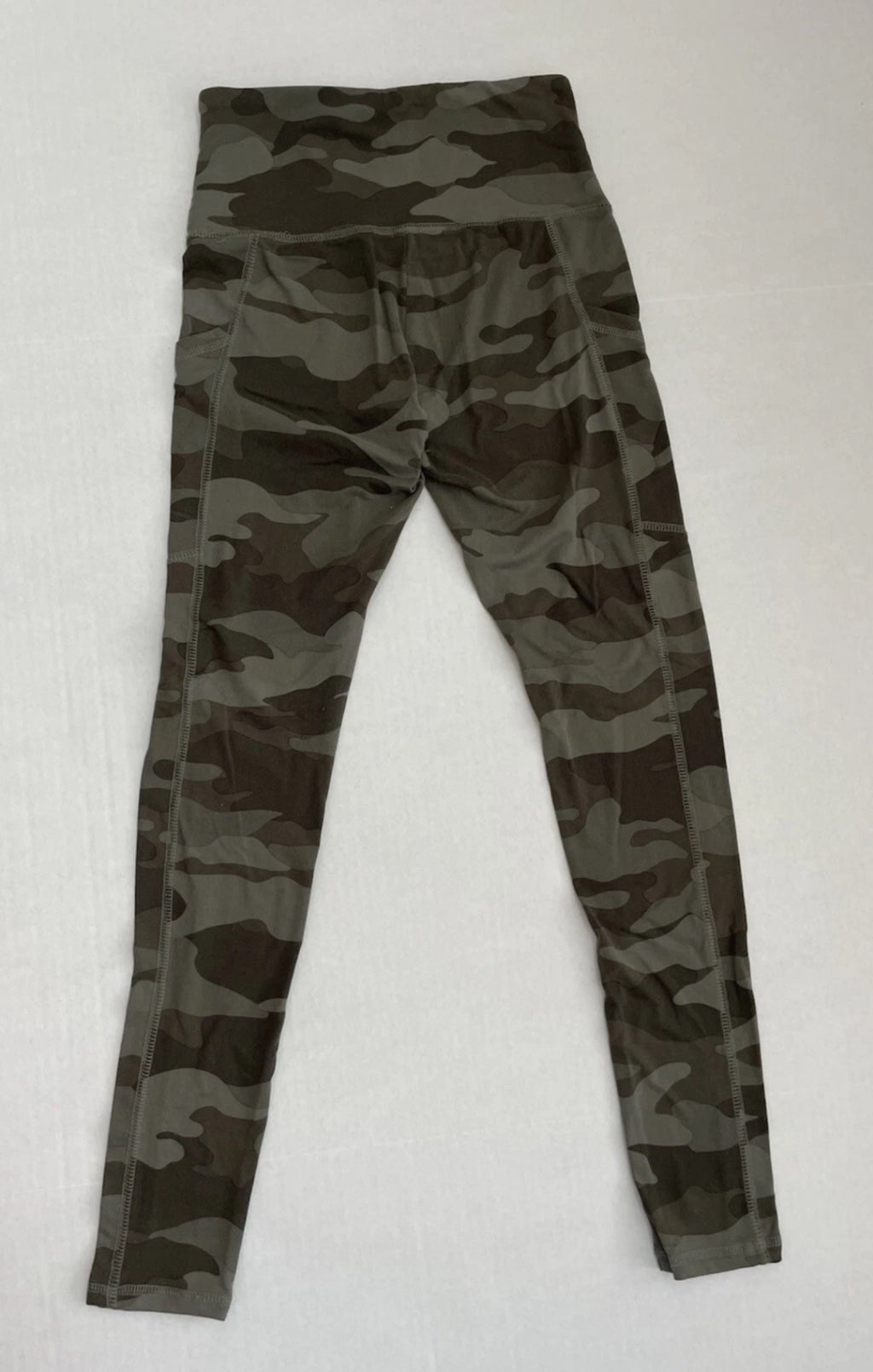 Wild Fable Leggings Extra Small Gray/Green Camouflage Polyester