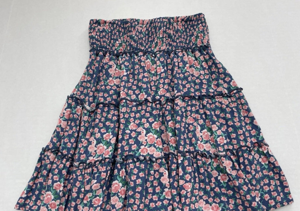 American Eagle Skirt Extra Small Navy blue with pink and green floral pattern Viscose