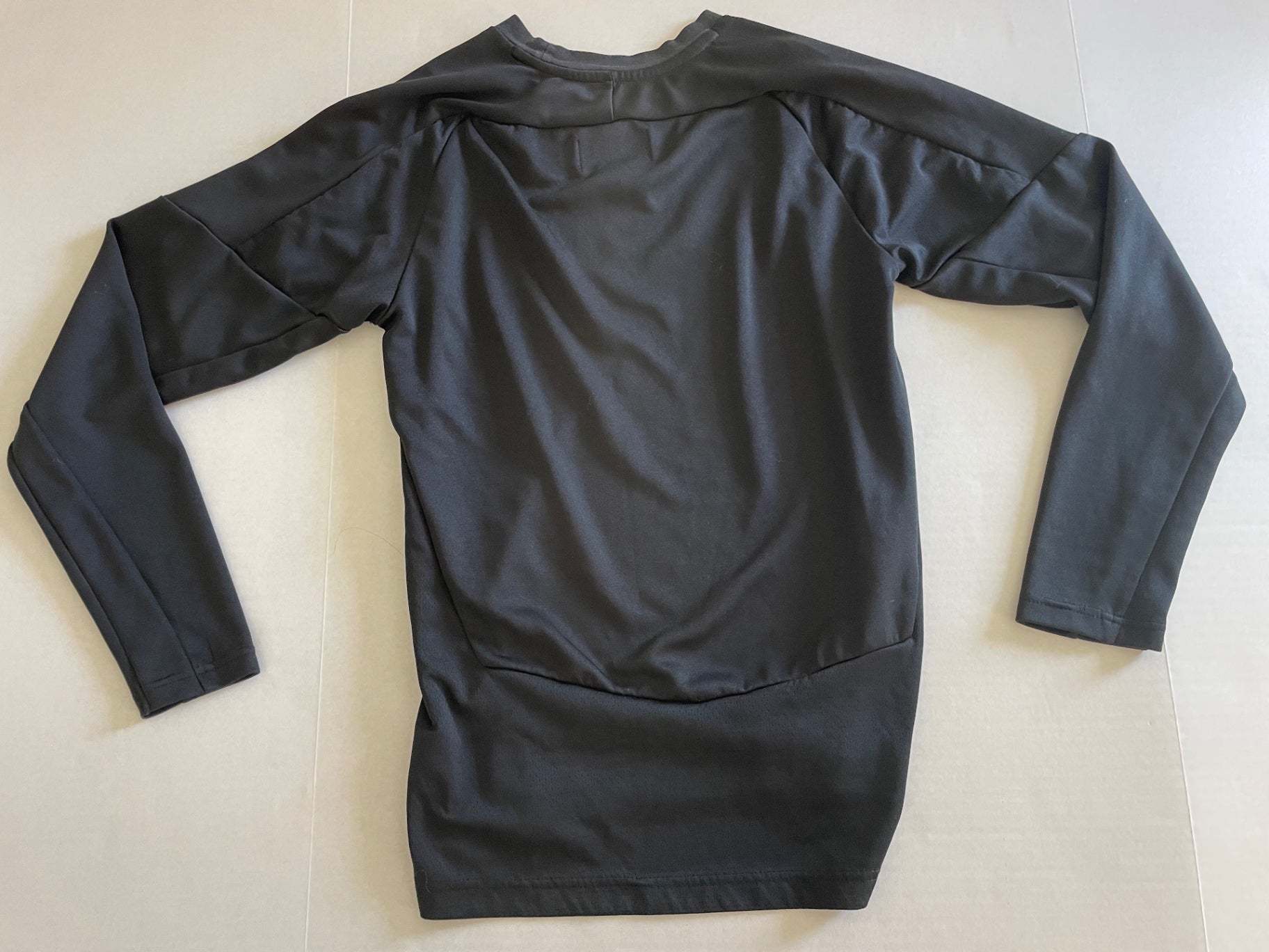 Jordan (by Nike) Tops Small Black Polyester with satin-like finish and some mesh accents
