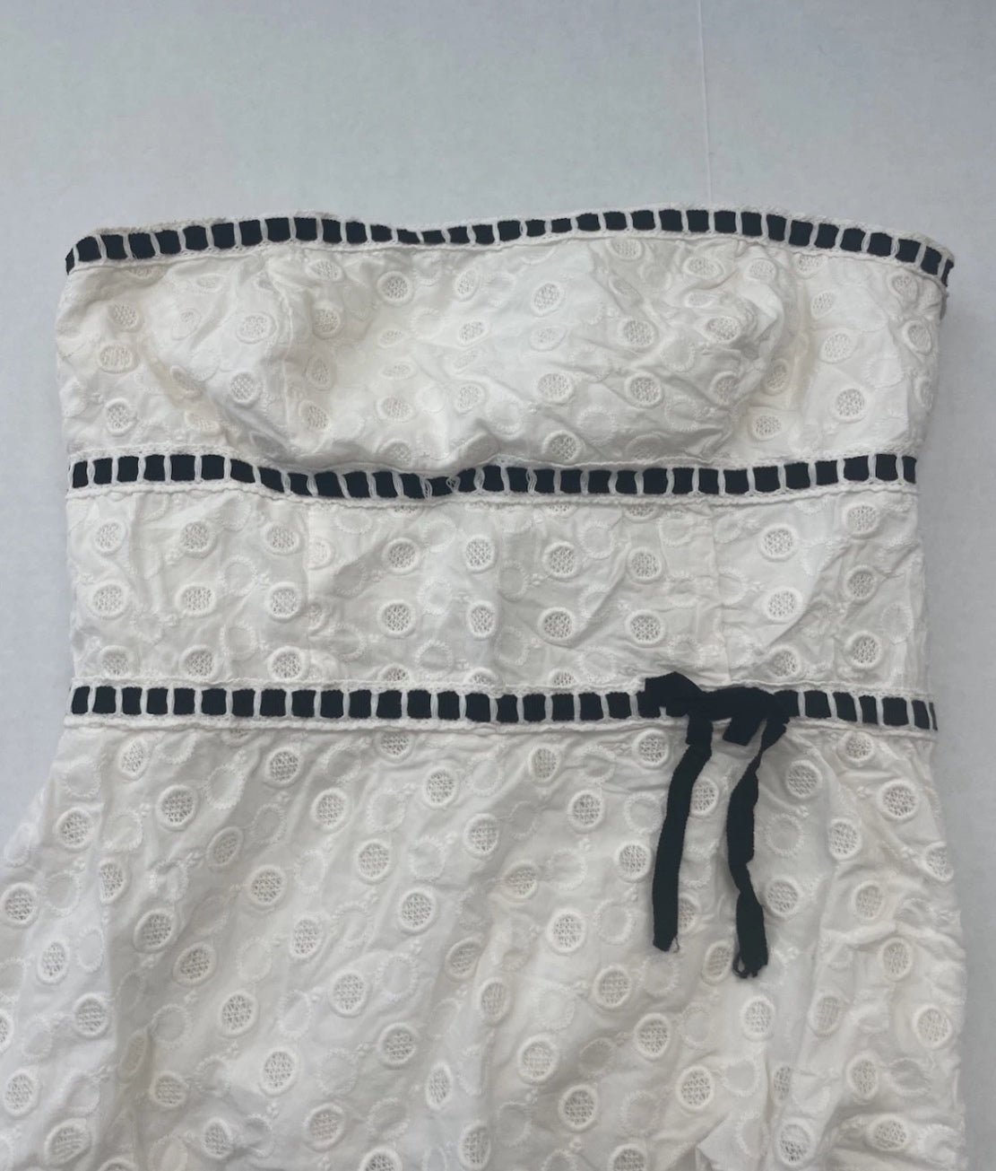 Ann Taylor Top 4 Cream/Beige with Black accents Eyelet embroidered fabric, Cotton