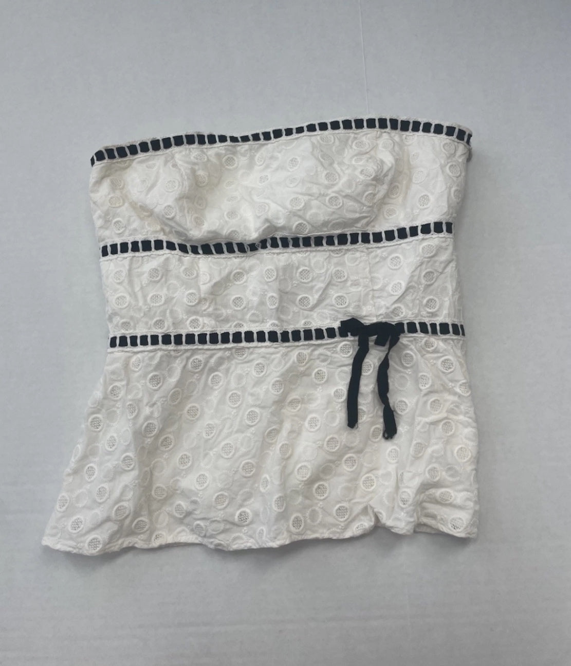 Ann Taylor Top 4 Cream/Beige with Black accents Eyelet embroidered fabric, Cotton