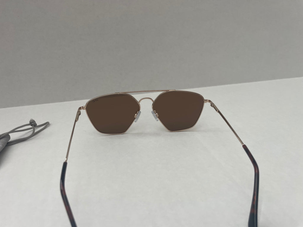 Unbranded Sunglasses Small Rose gold and brown Metal frame with plastic tips and lenses