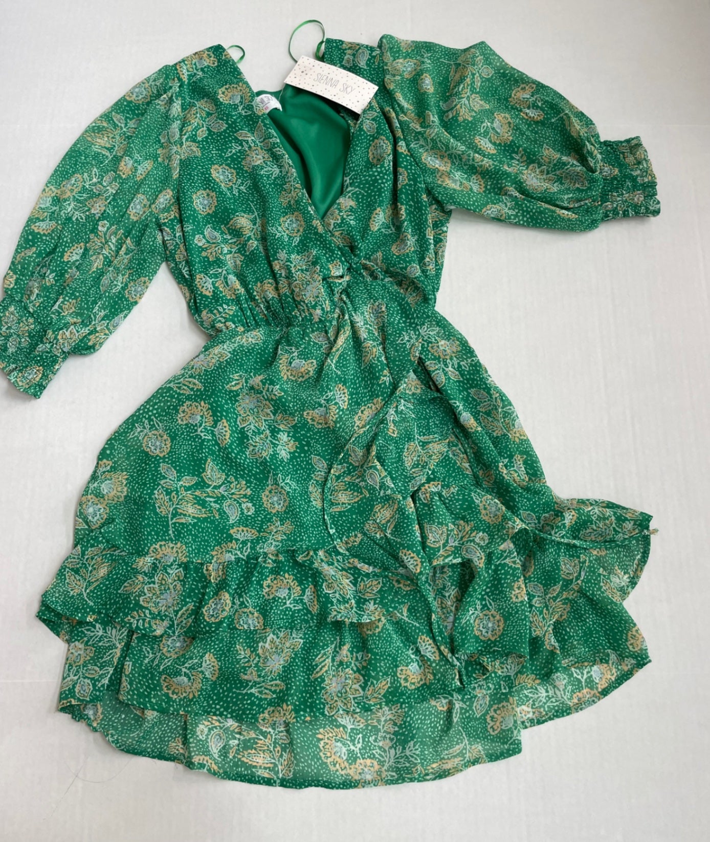 Sienna Sky Dresses/Rompers Extra Small Green Polyester, Spandex, Printed fabric