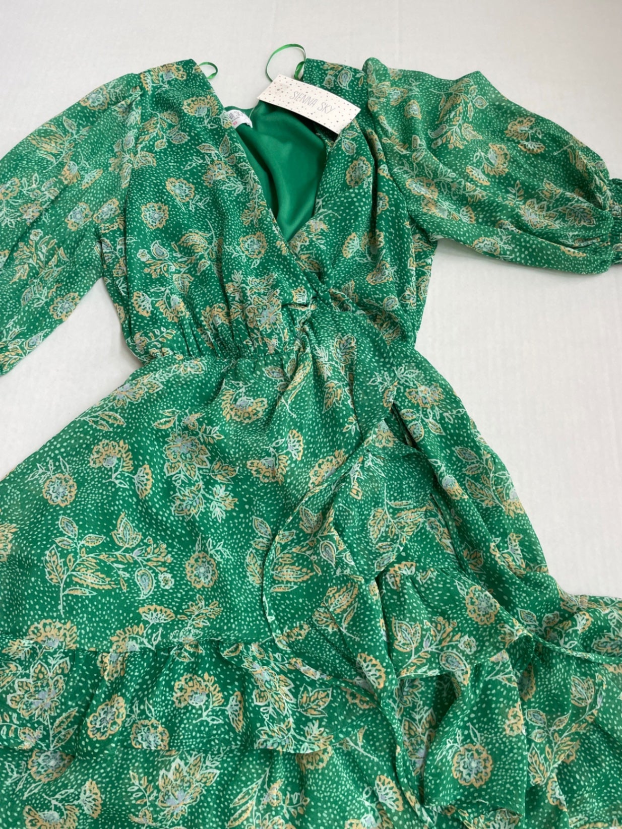 Sienna Sky Dresses/Rompers Extra Small Green Polyester, Spandex, Printed fabric