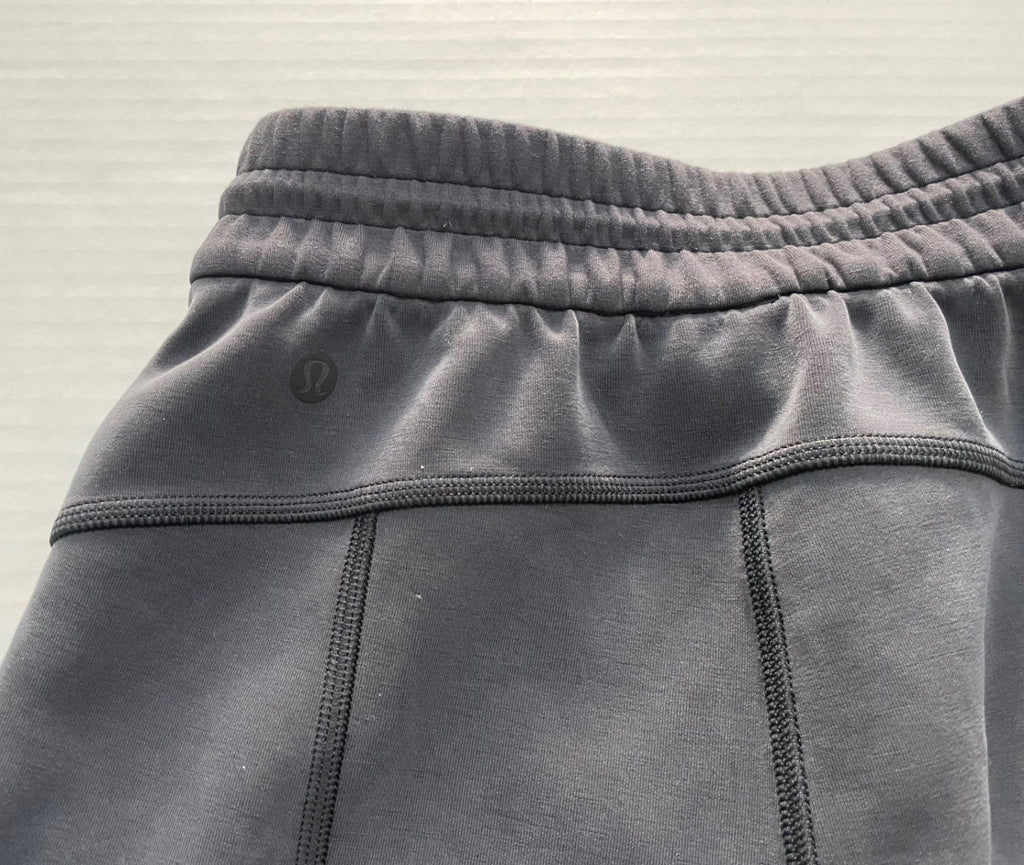 Lululemon Shorts 0 Dark Gray Recycled Polyester, Elastanne, Lenzing Modal