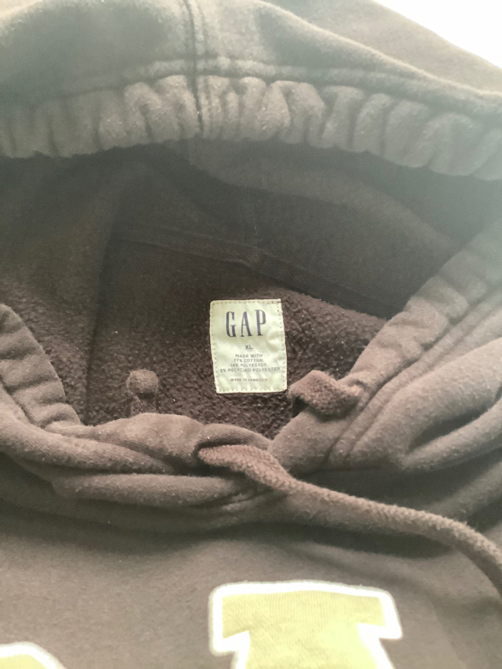 GAP Sweatshirts/Hoodies Extra Large Brown Cotton, Polyester, Recycled Polyester, Fleece