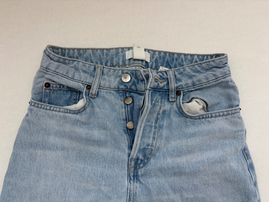 H&M Jeans 2 Light Blue Denim and Cotton