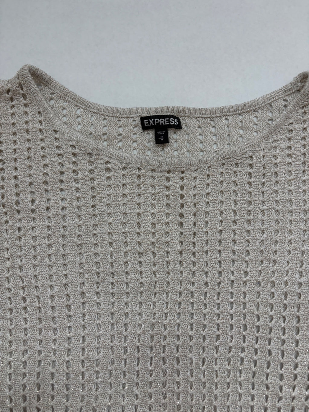 Express Sweaters/Cardigans Medium Beige Rayon, Polyester, Metallic knit