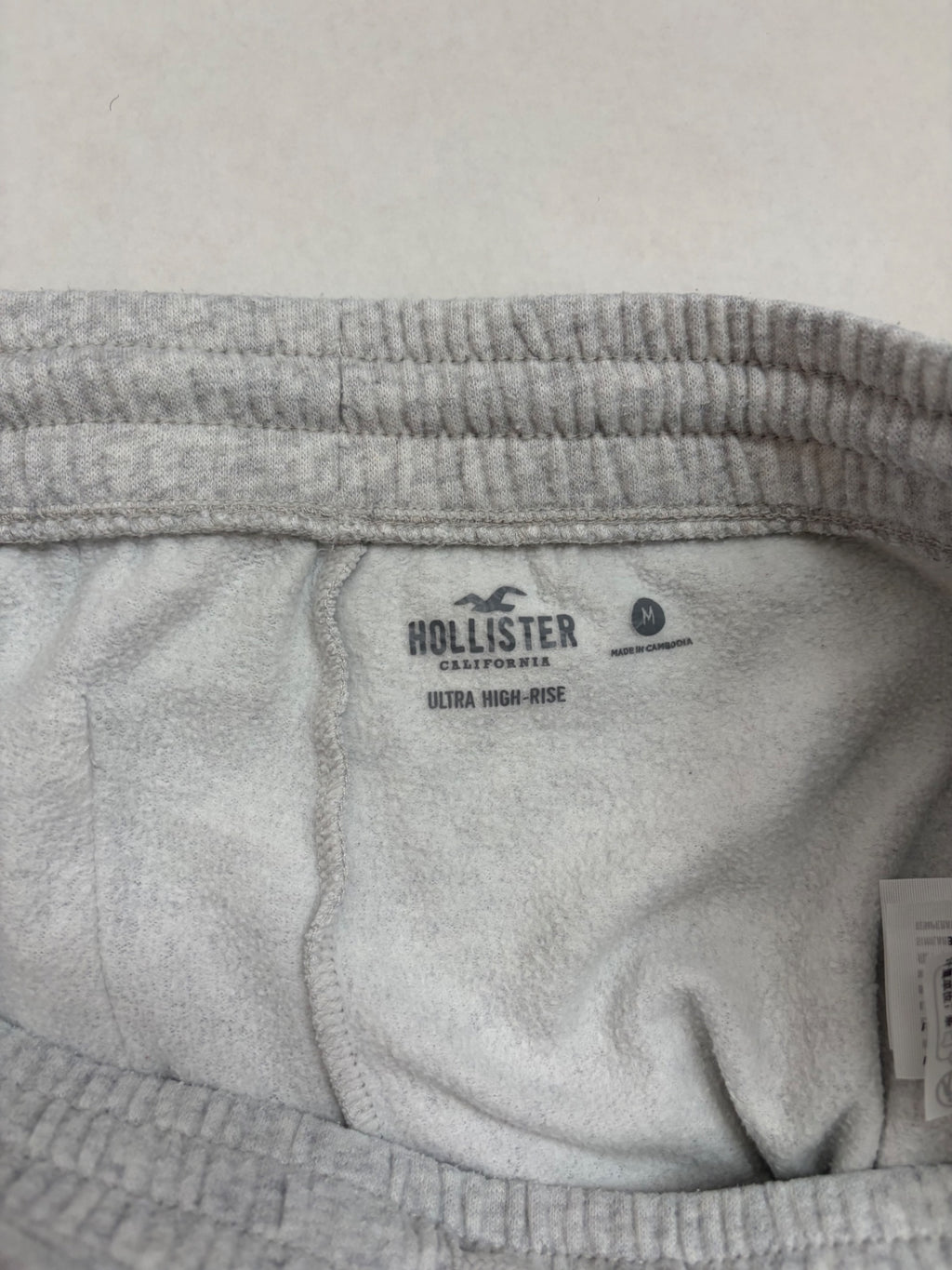Hollister Sweatpants Medium Gray Cotton, Polyester