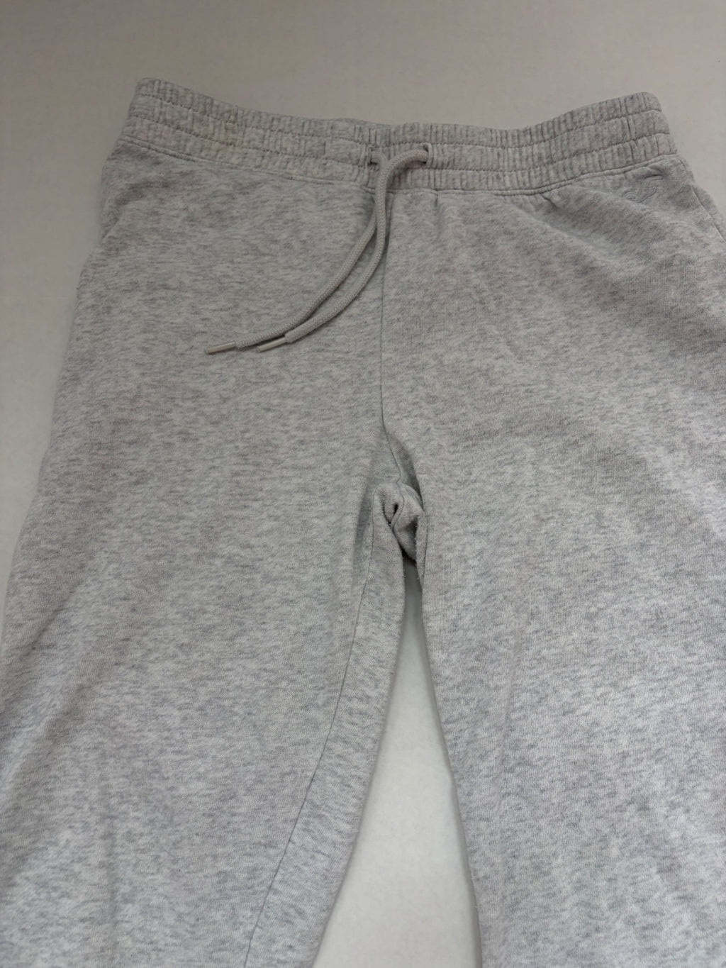 Hollister Sweatpants Medium Gray Cotton, Polyester