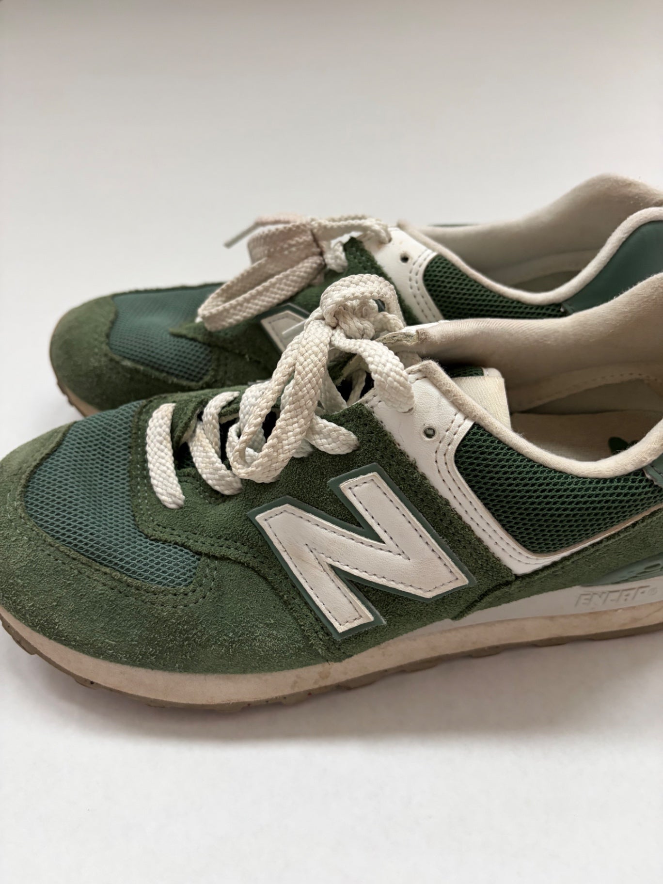 New Balance Shoes 7 Green and White Suede and Mesh