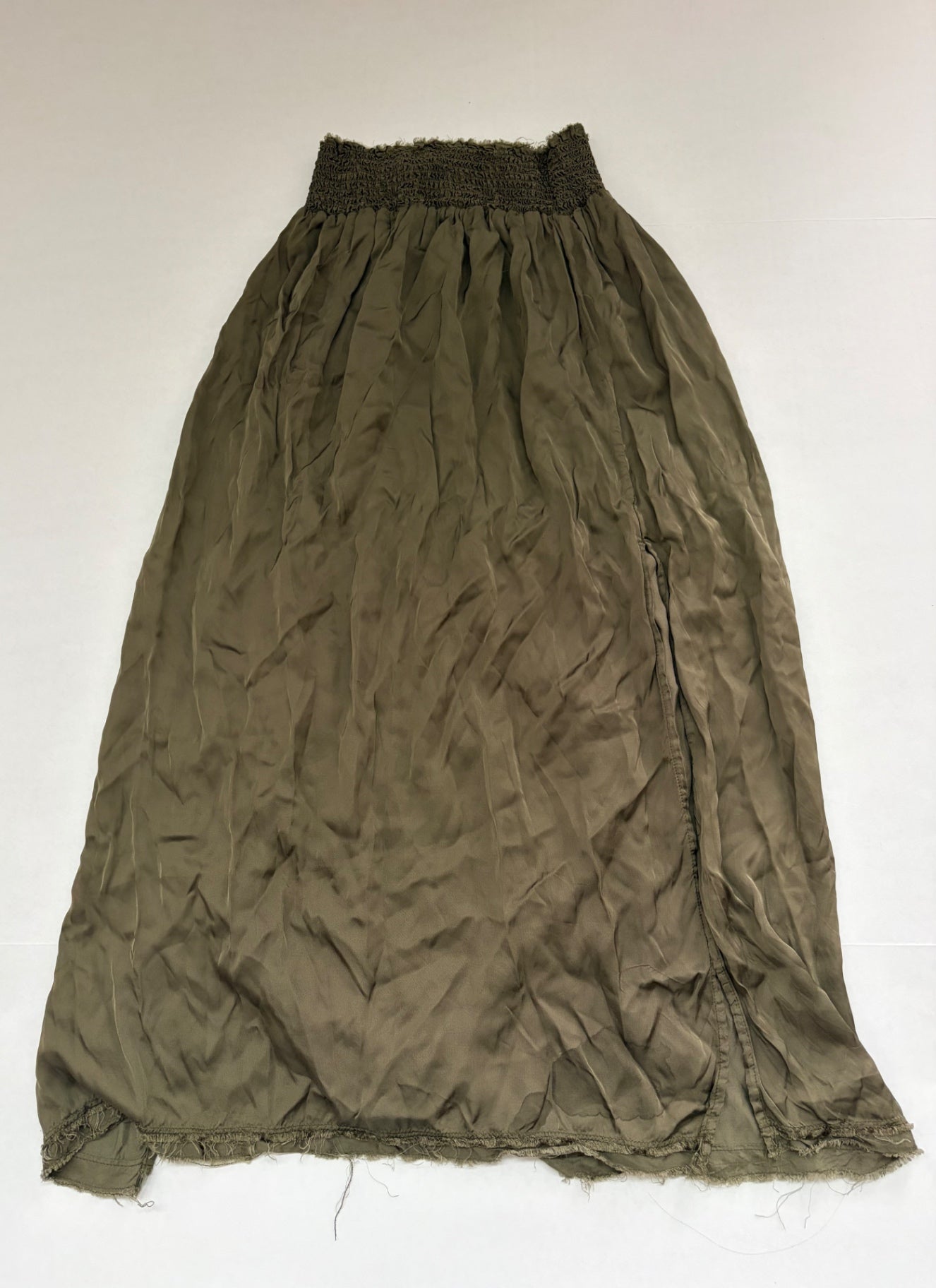 Aerie Skirts/Skorts Extra Small Olive Viscose