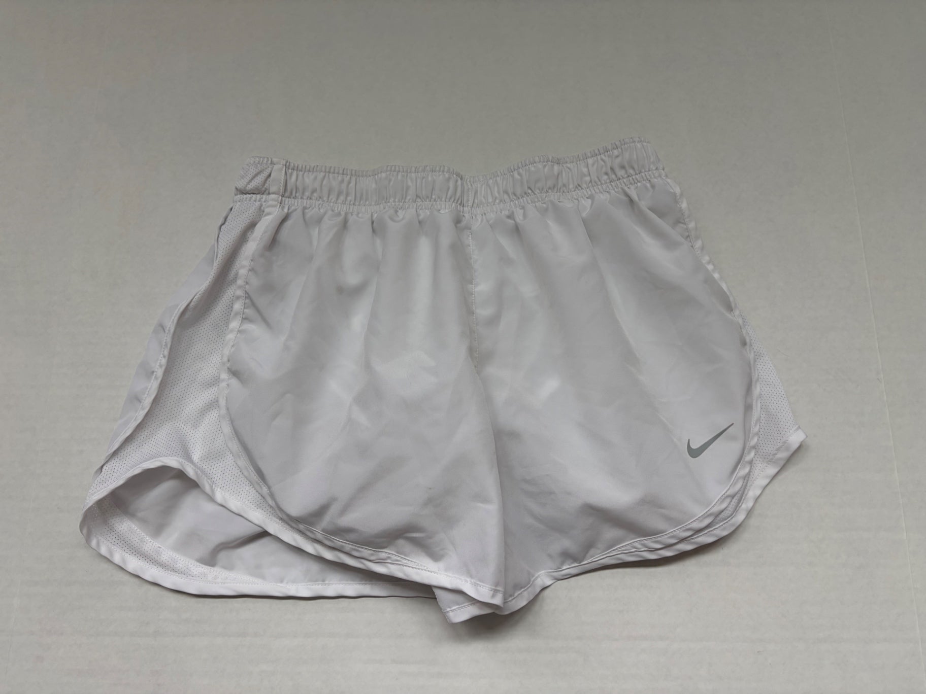 Nike Shorts Medium White Nylon, Mesh