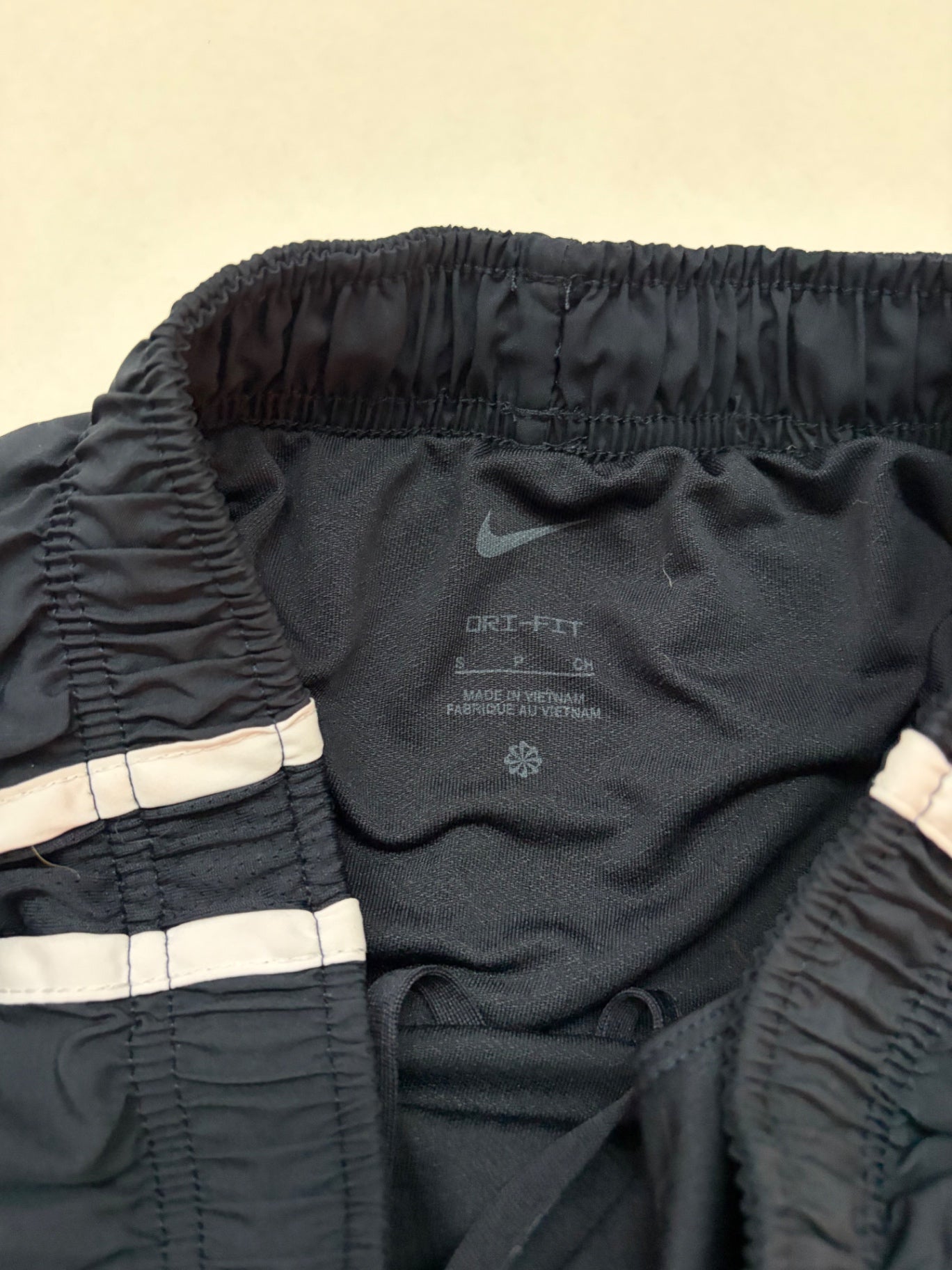 Nike Shorts Small Navy Blue Synthetic/Polyester