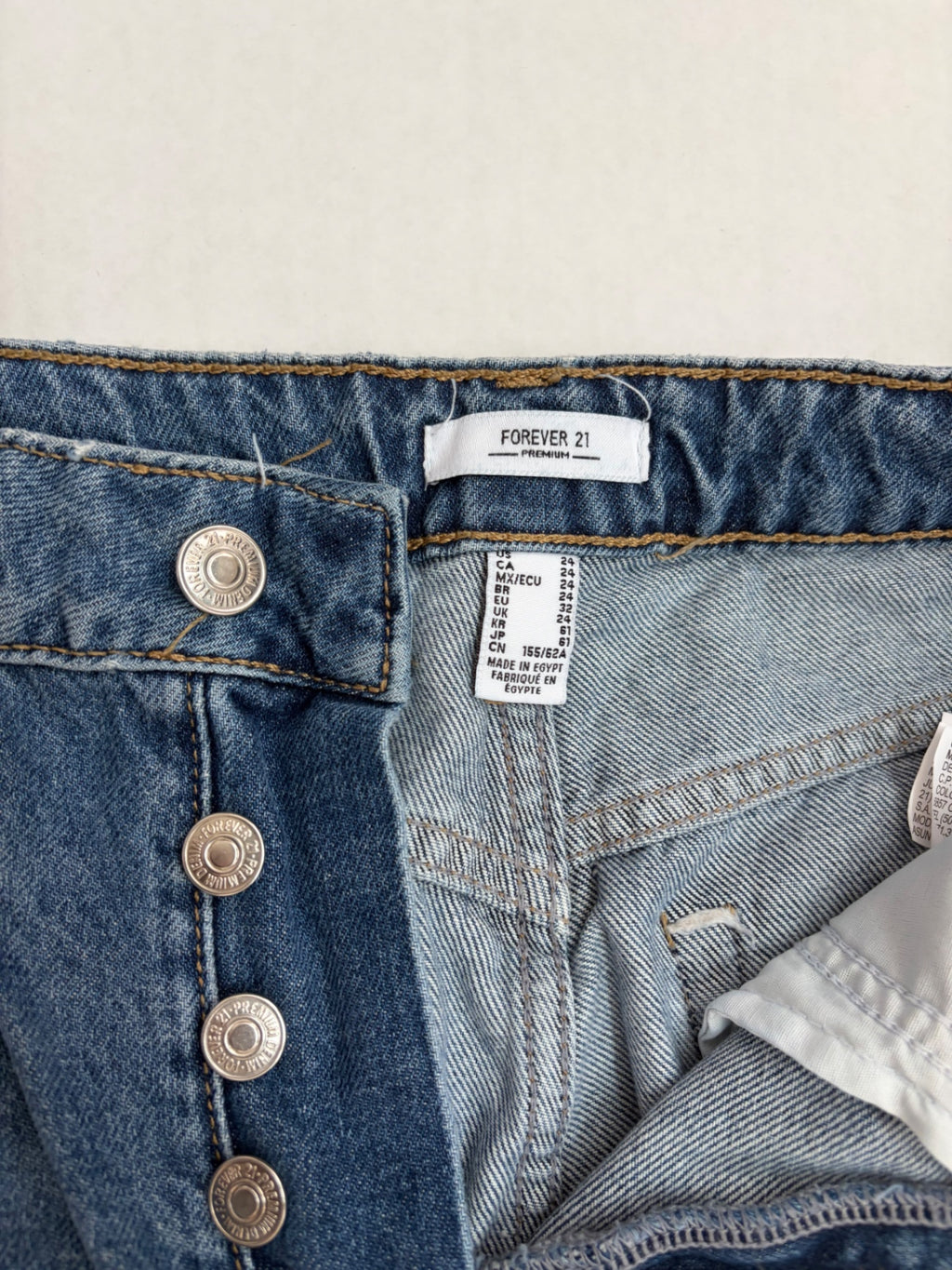 Forever 21 Jeans 24 Blue Denim and Cotton