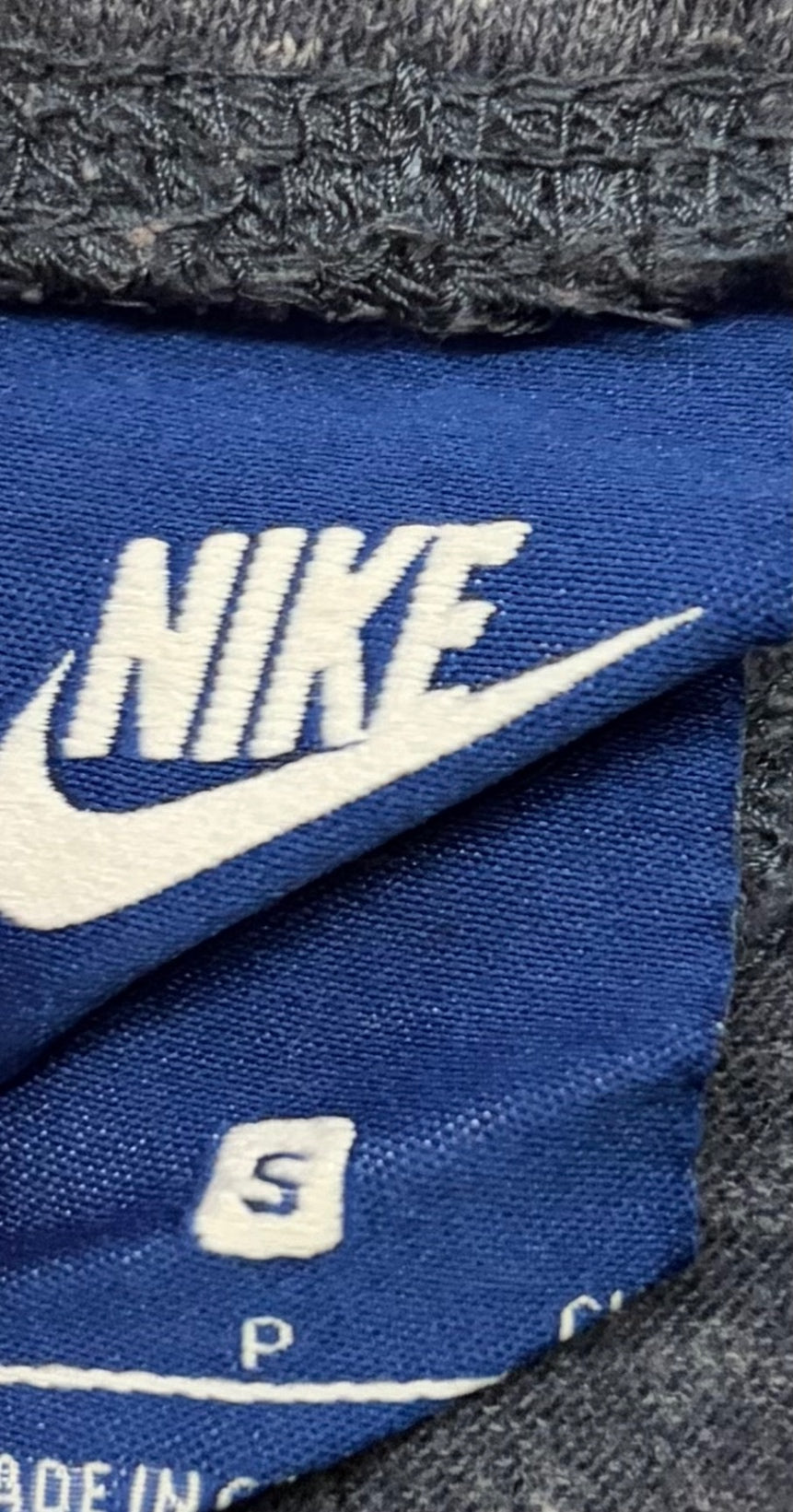 Nike Shorts Small Navy Cotton/Polyester blend