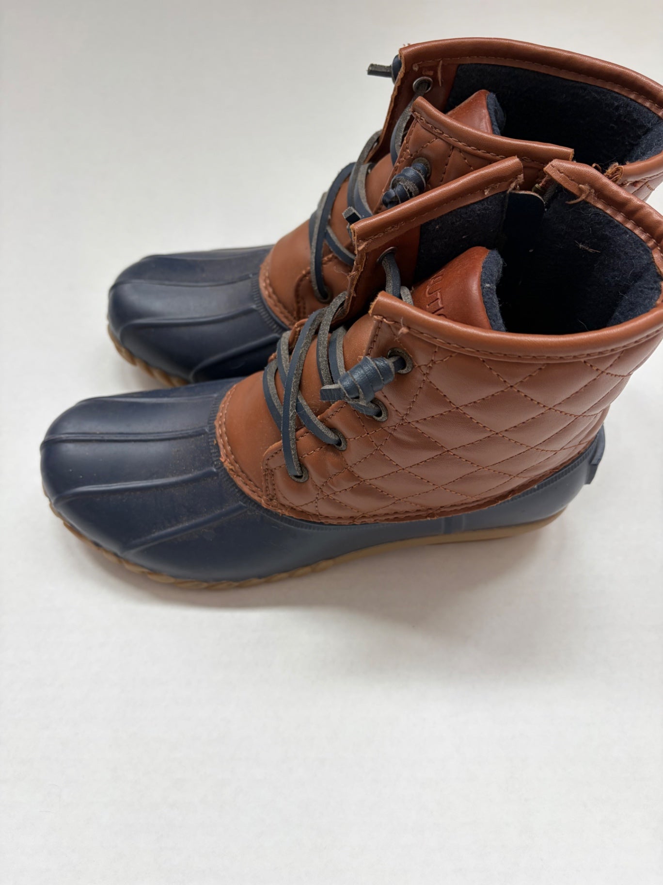 Nautica Shoes 7 Brown and navy blue Leather and rubber