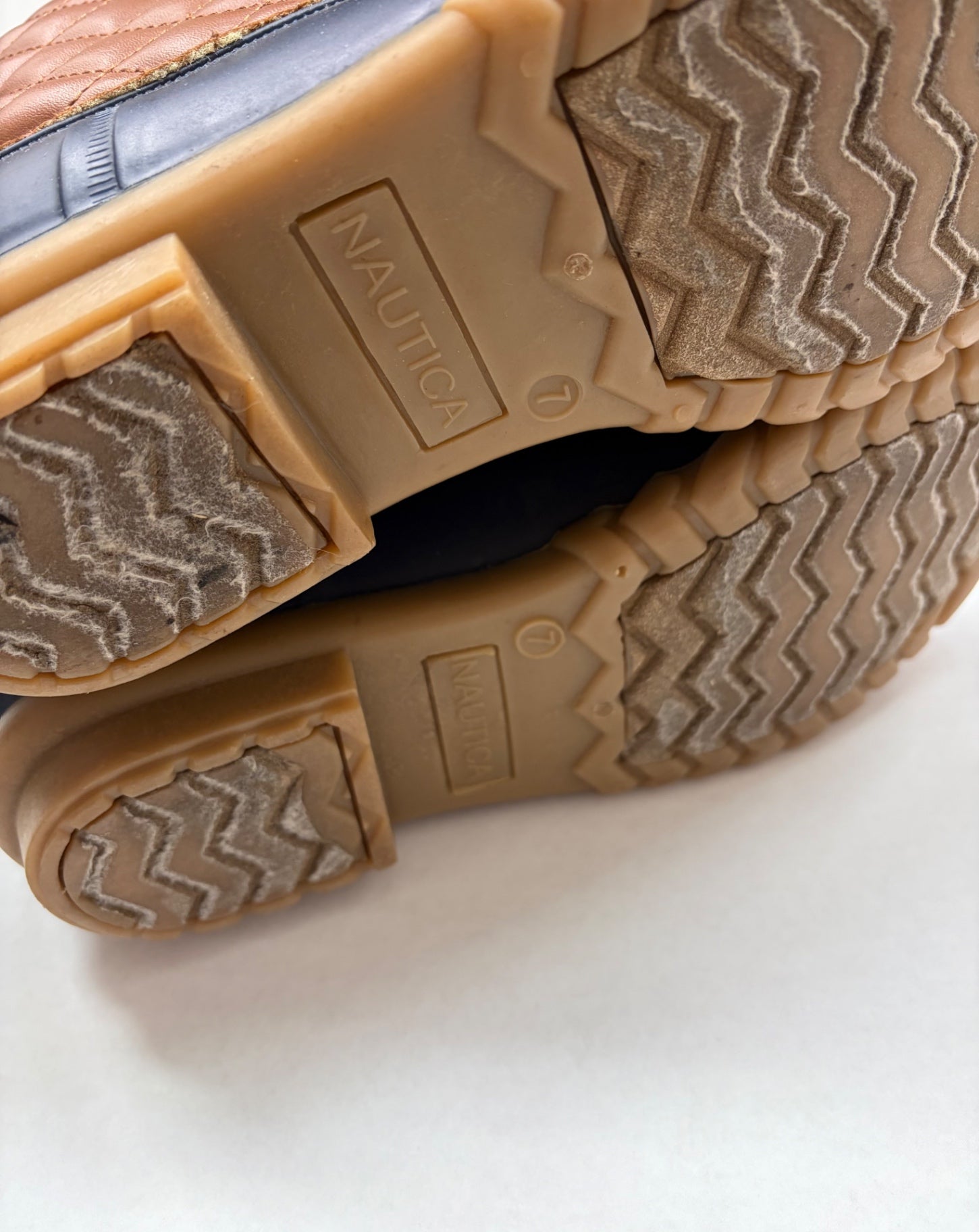 Nautica Shoes 7 Brown and navy blue Leather and rubber