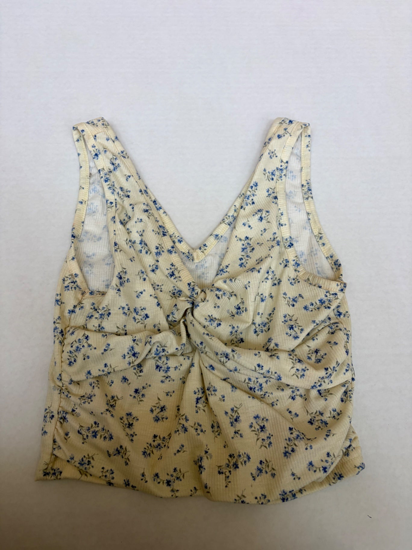Unbranded Tops Small Yellow with blue floral pattern Ribbed knit