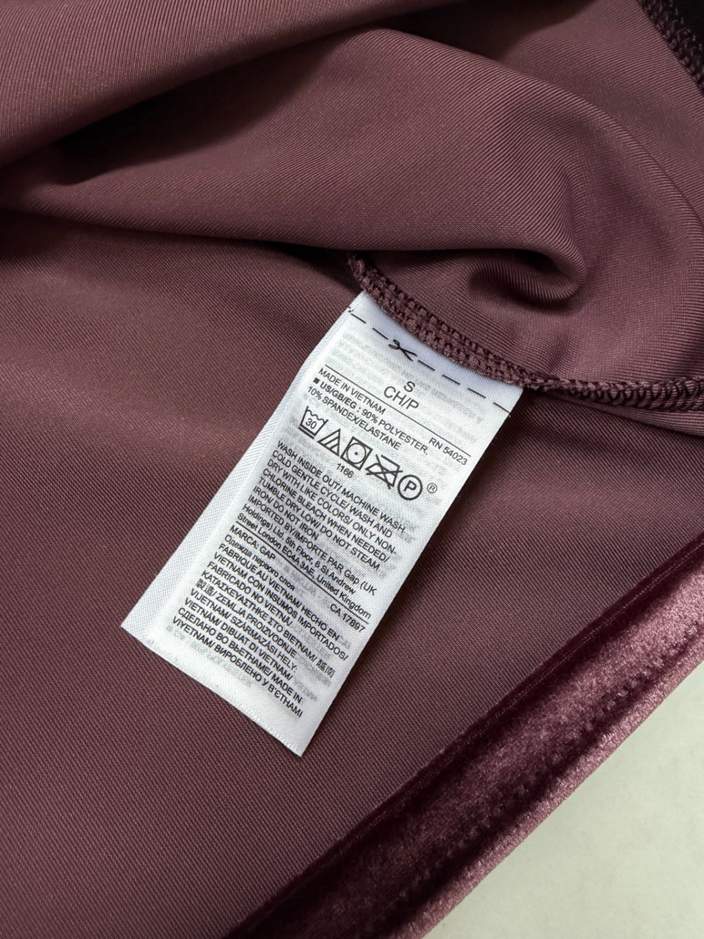 Gap Tops Small Burgundy Velvet, polyester, spandex