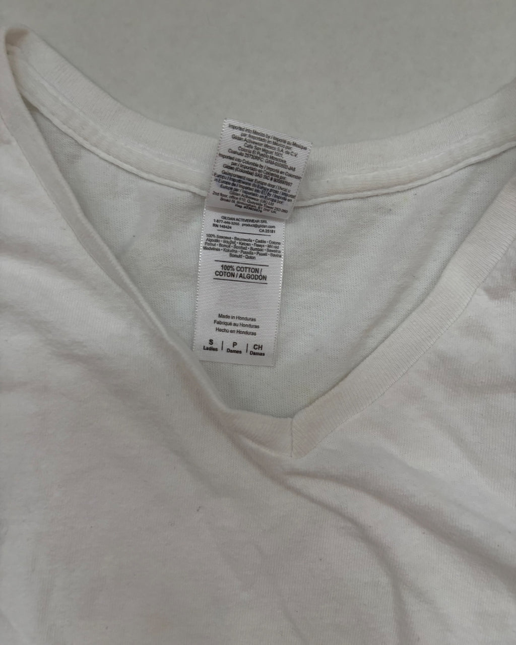 Gildan Tops Small Off-white/cream Cotton