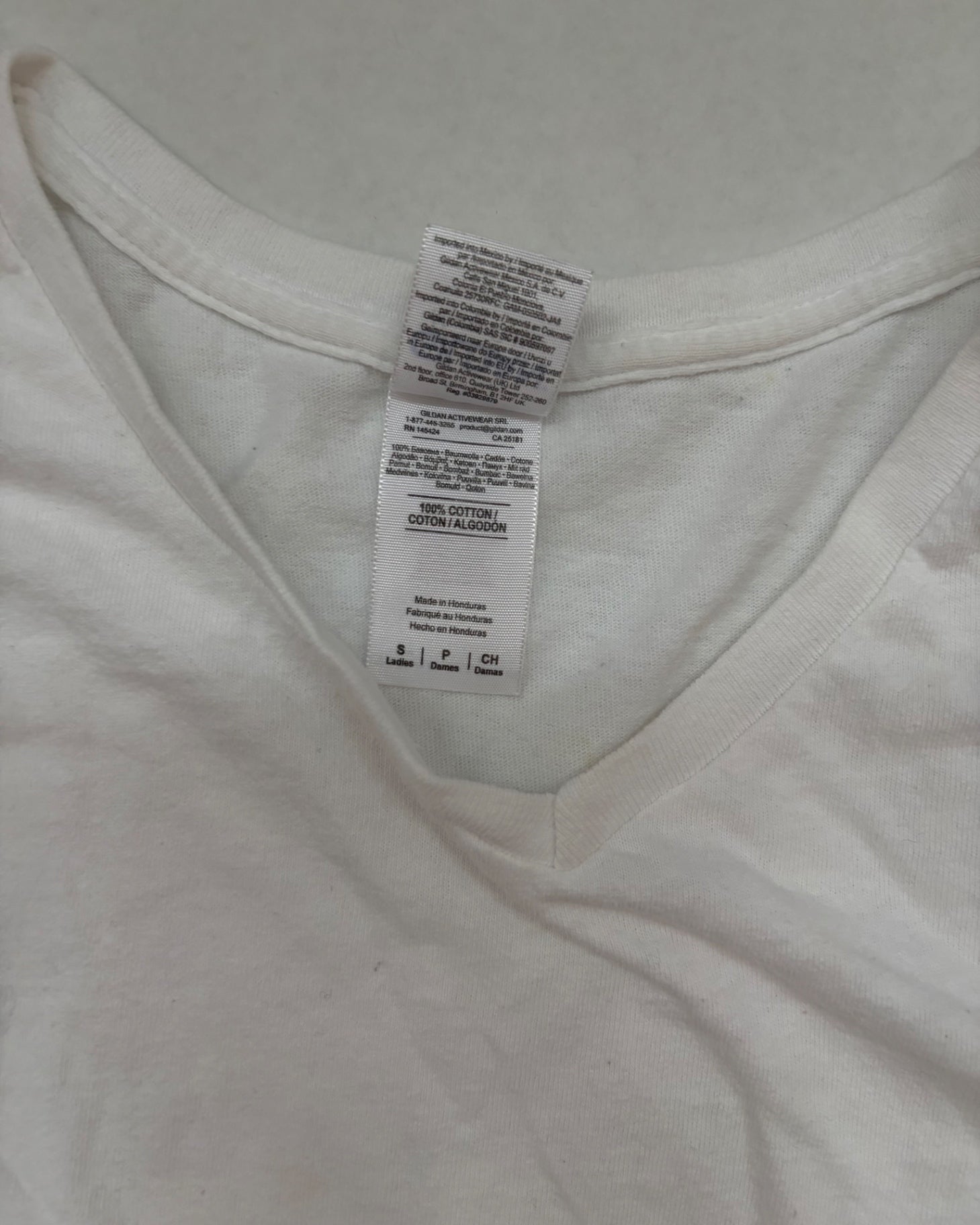 Gildan Tops Small Off-white/cream Cotton