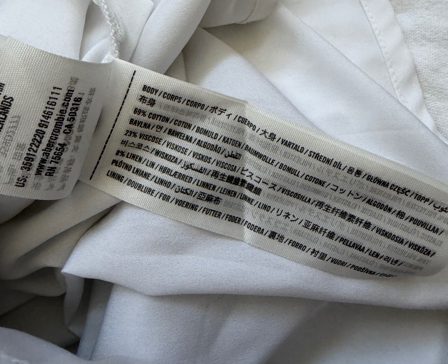 Hollister Dresses/Rompers Small Cream/Off-white Cotton, Viscose, Linen (based on fabric composition label)