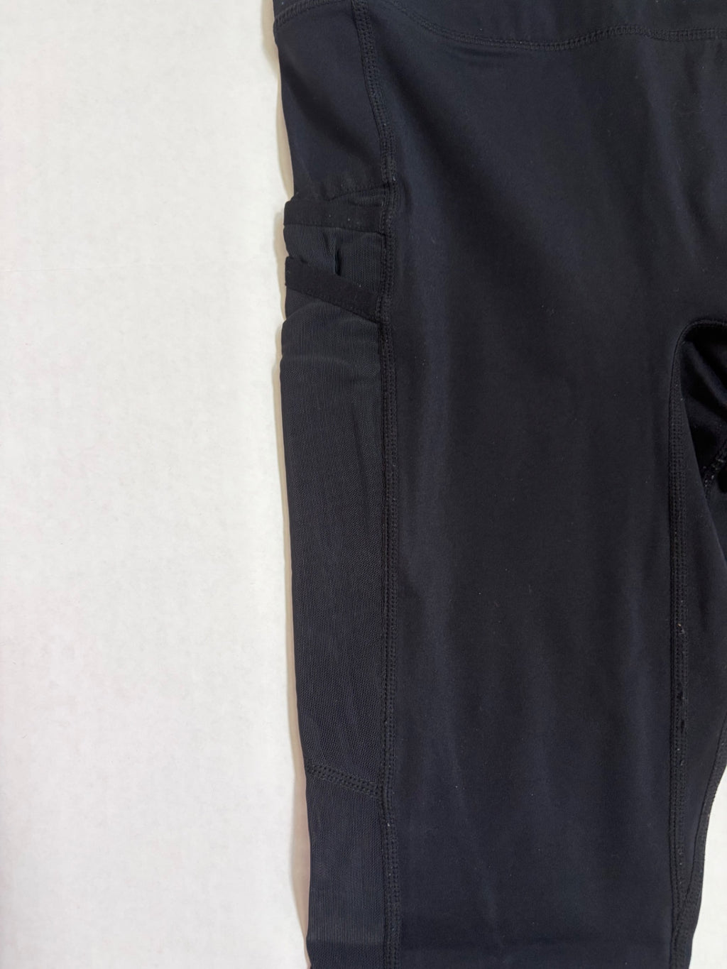 Fabletics Leggings Extra Small Black Synthetic/Stretchy fabric